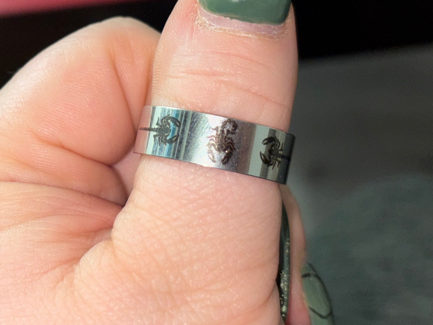 Ring - scorpion band