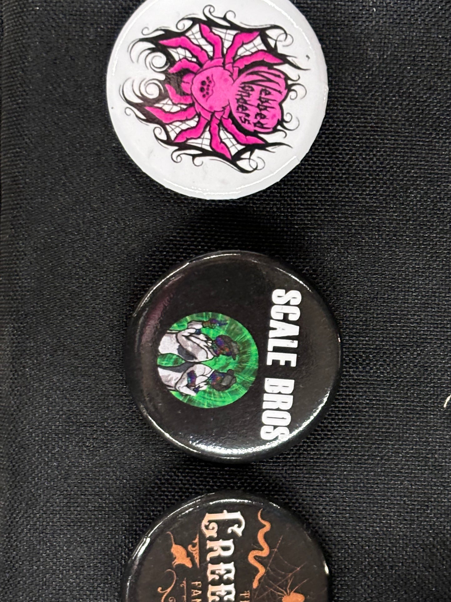 Logo pins