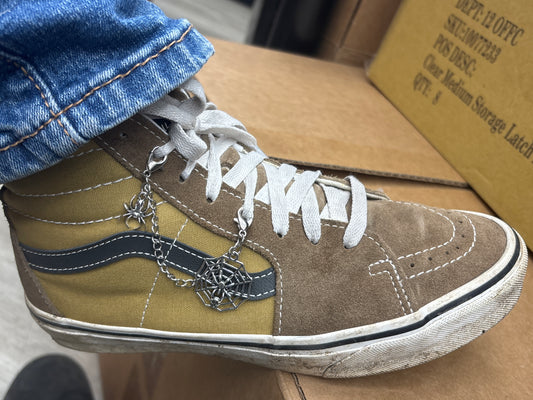 Spider shoe chain