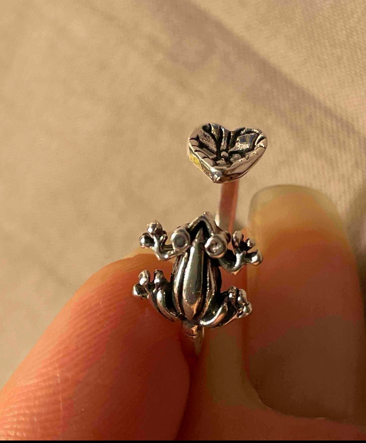 Ring - frog with lily pad