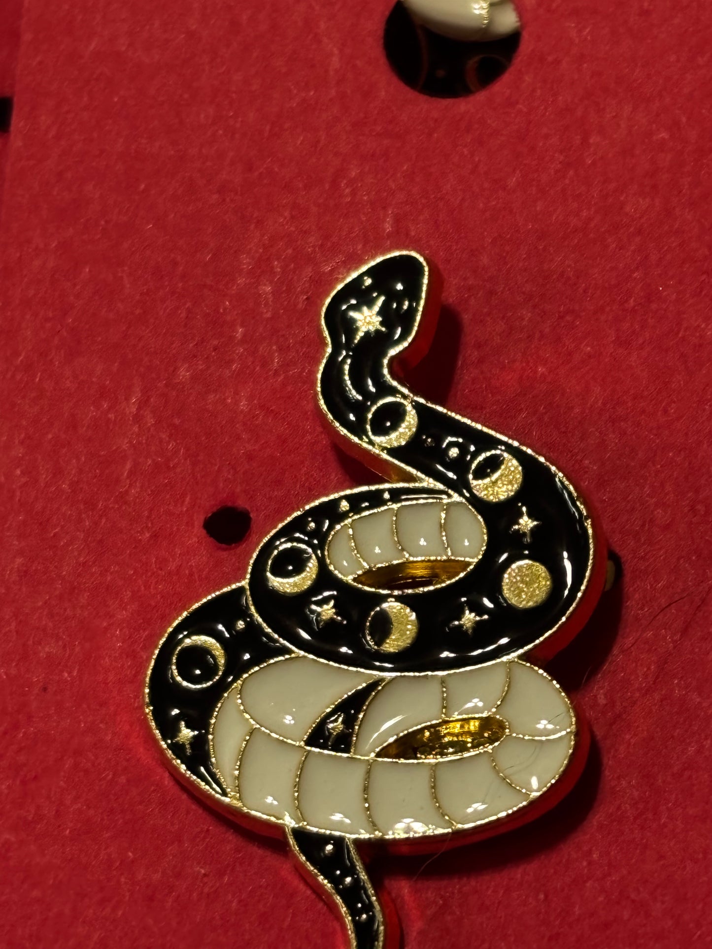 Pins - multiple styles