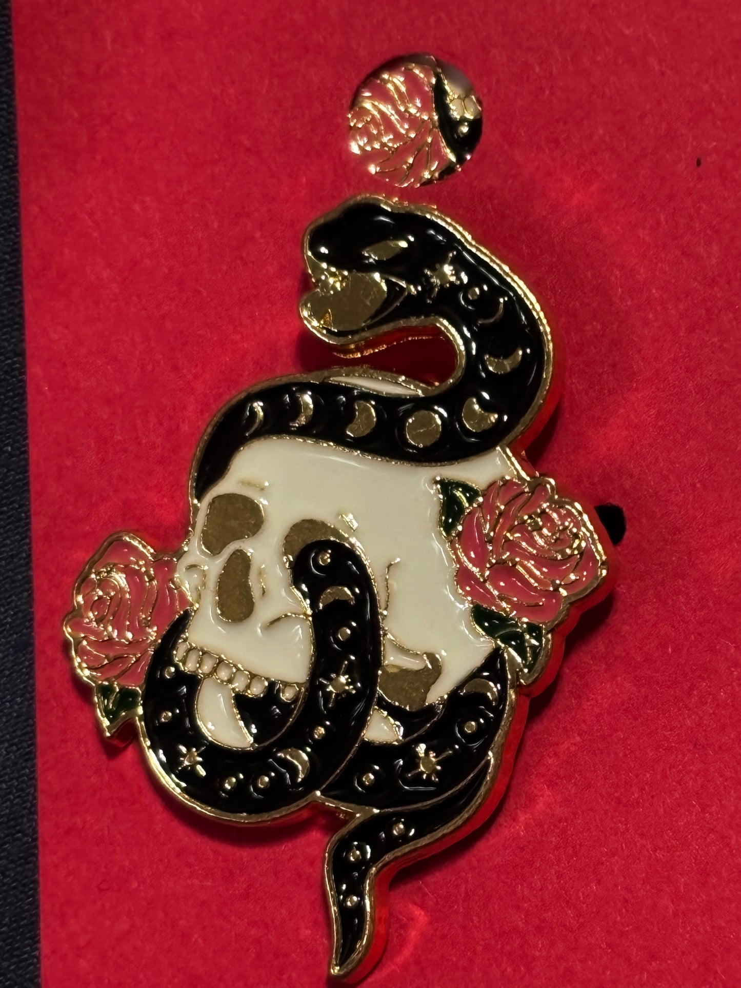 Pins - multiple styles