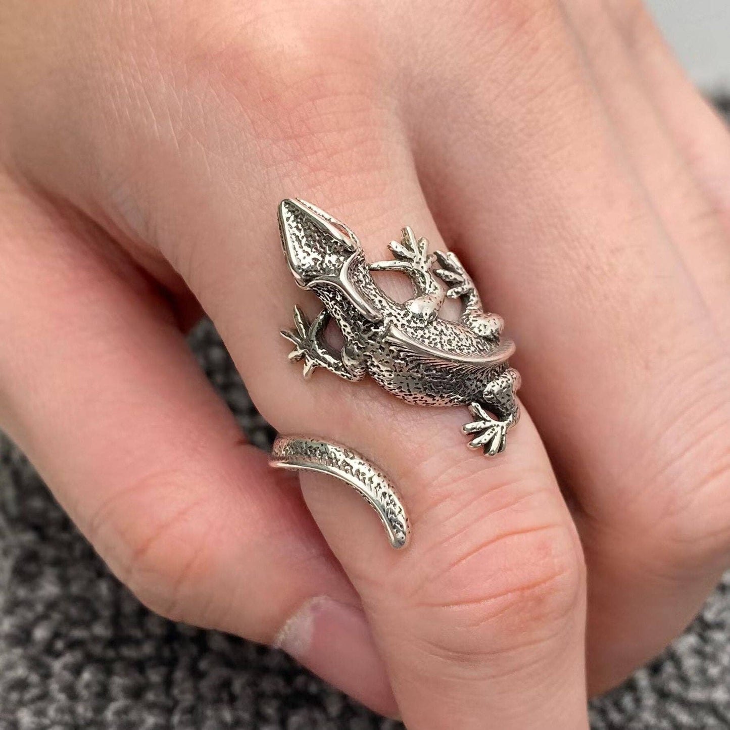 Vintage Red-eyed Lizard Adjustable Ring