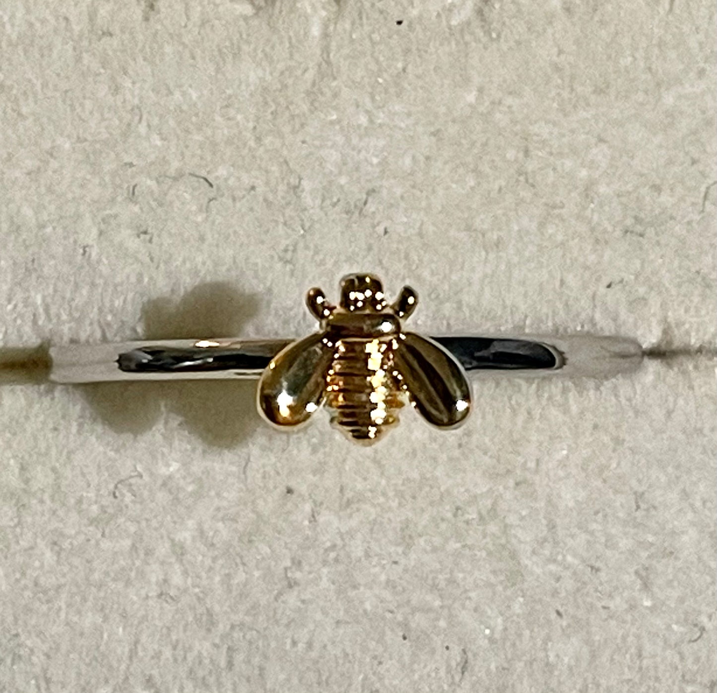Ring - Bee