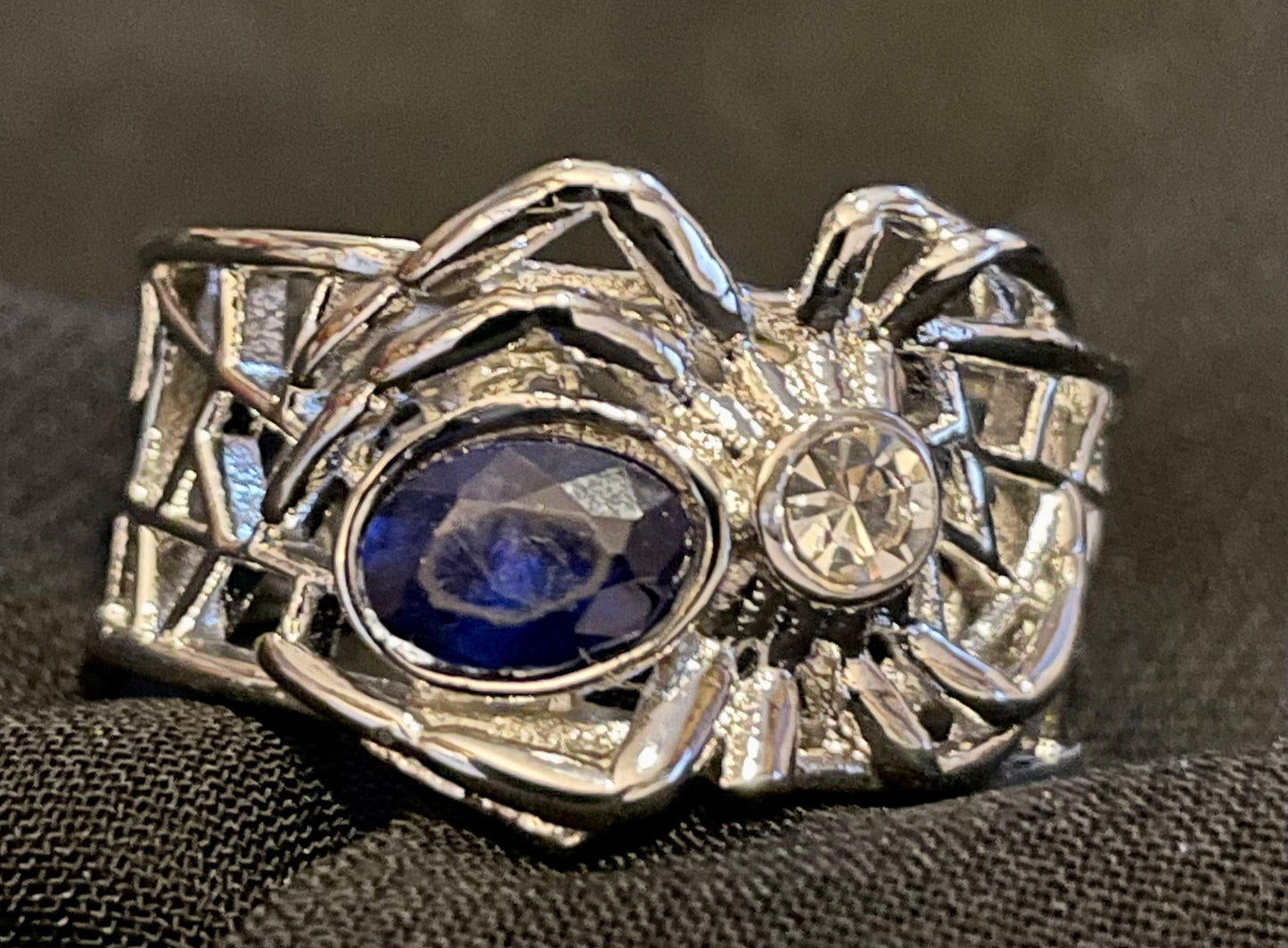 Ring - Silver Sapphire Spider